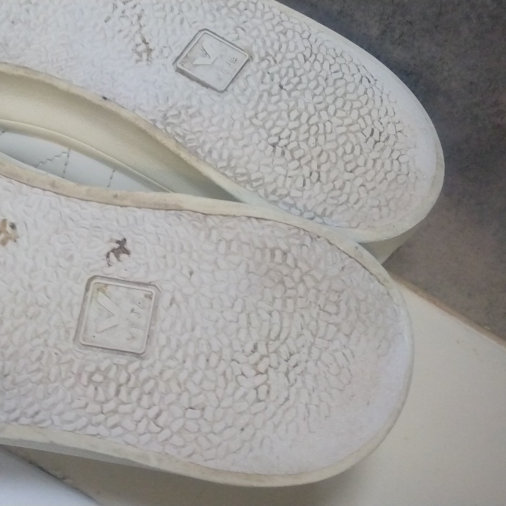 VEJA  Shoes - Picture 9 of 12